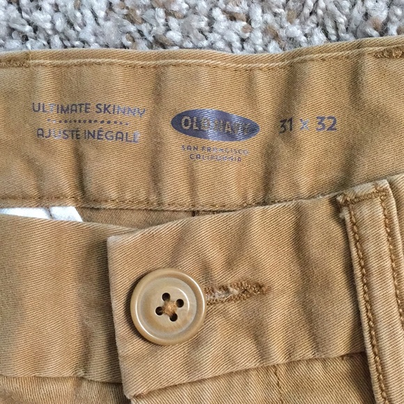 Men’s Old Navy Khaki Pants - Picture 3 of 3